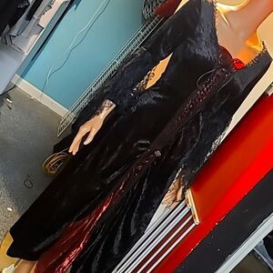 Incharater Black & Deep Red Vampire Costume